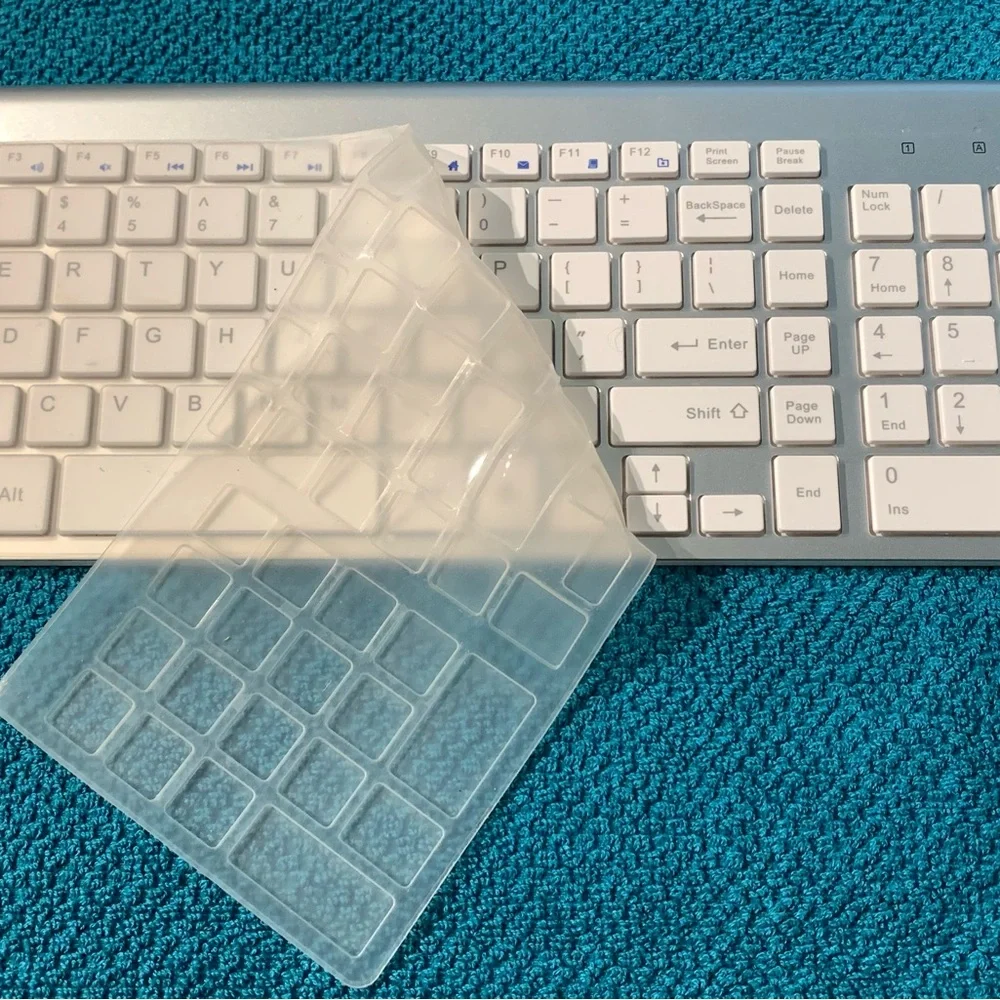 MacBook Pro 13 with Accessories